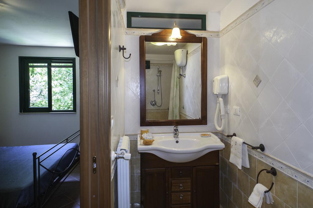 B&B La Nave Napels Buitenkant foto